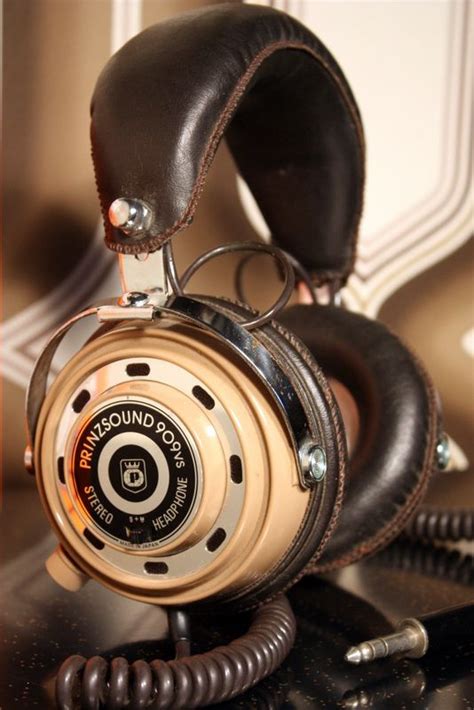 retro headphones|old audiophile headphones.